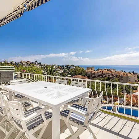 Con Piscina En Fuengirola